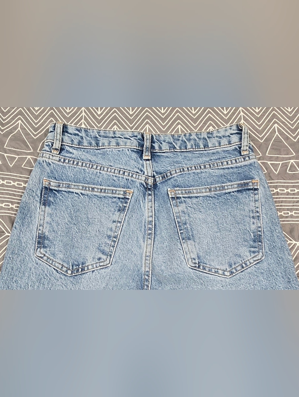 Zara Distressed Straight Leg Jeans Size 4 - Picture 8 of 8